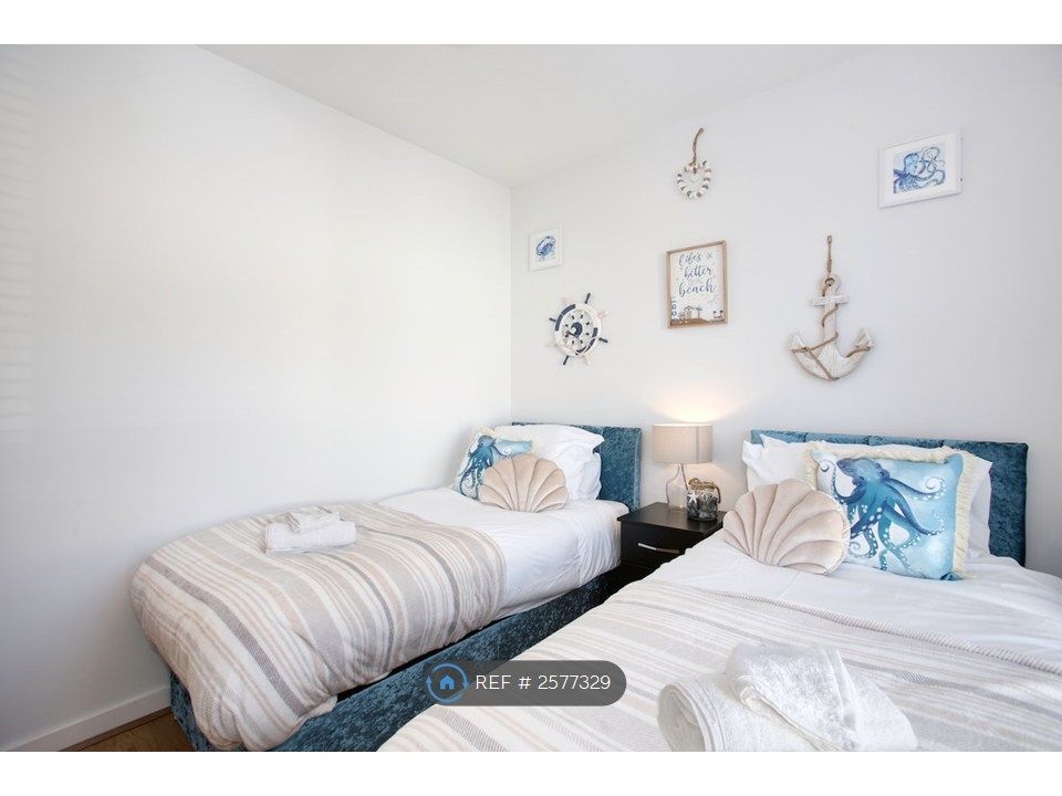 Property photo 1 of 35