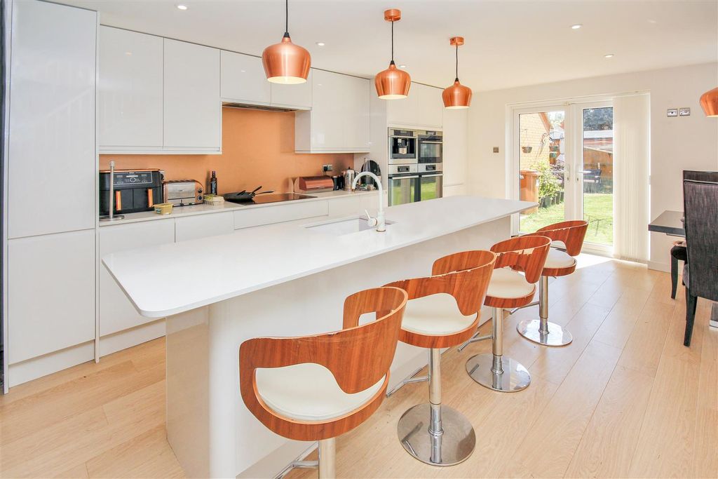 Property photo 2 of 15 K1.Jpg