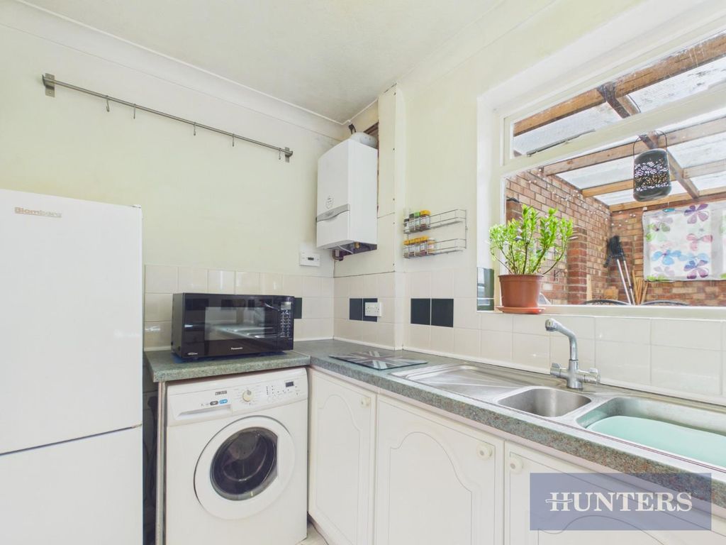 Property photo 3 of 17 Cam03444G0-Pr0148-Still008.Jpg