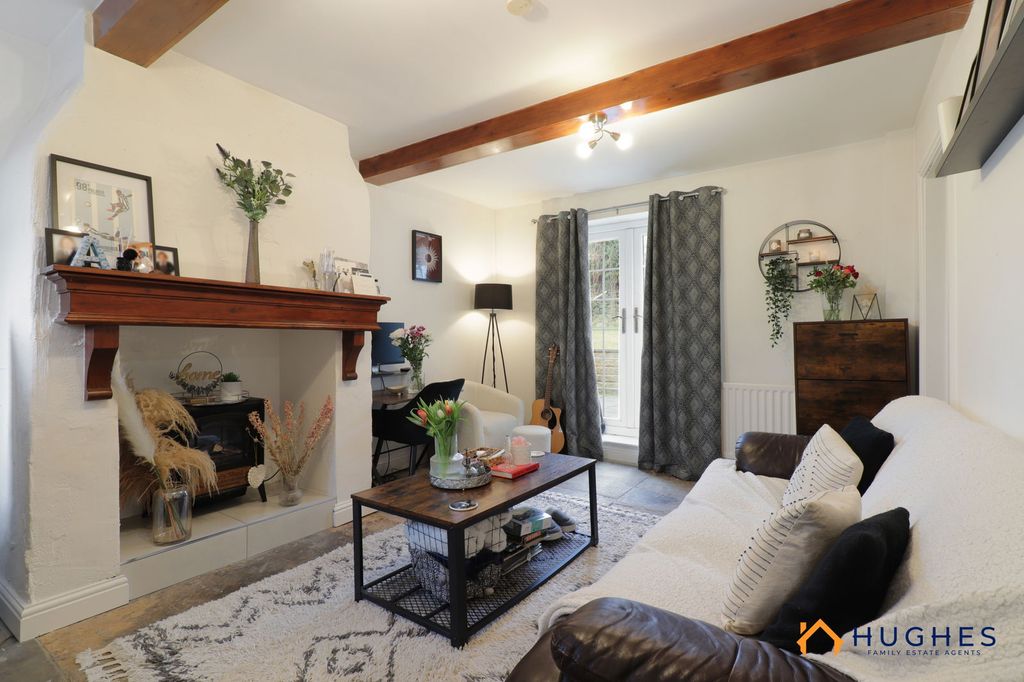 Property photo 2 of 25