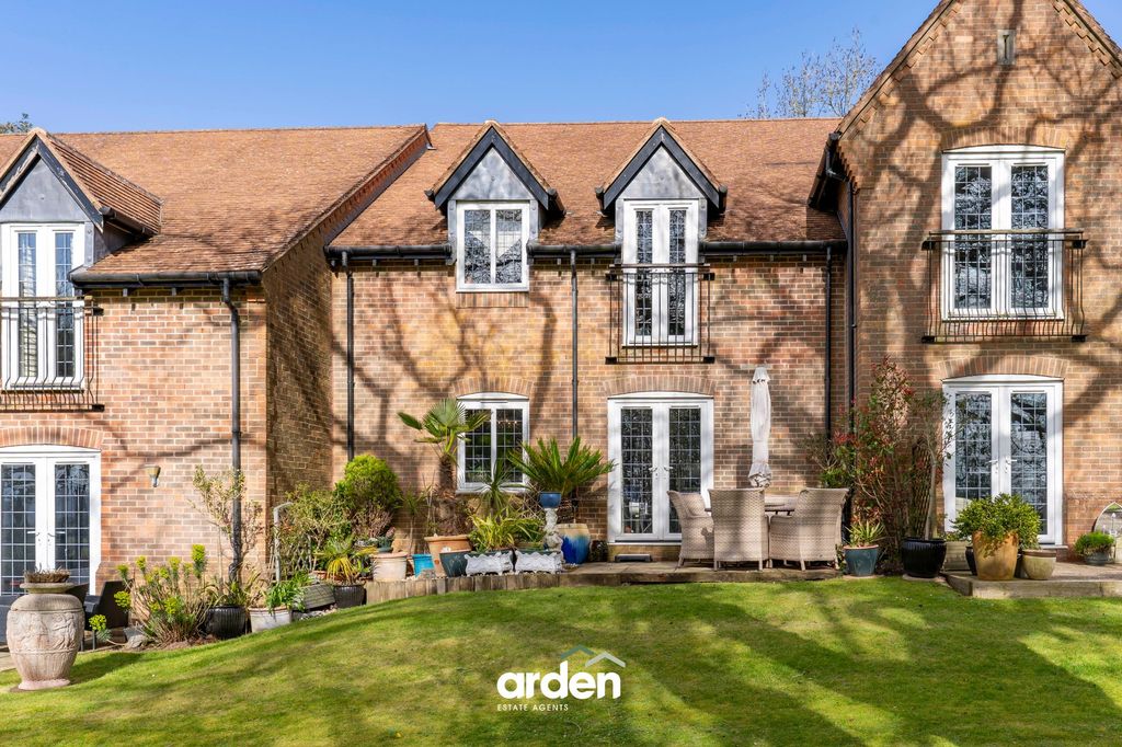 Property photo 1 of 17