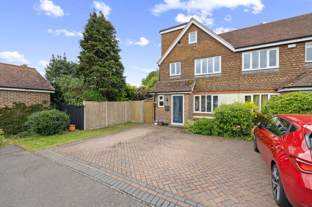 Property photo 1 of 23