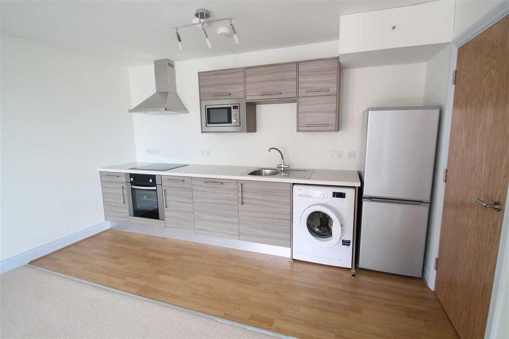 Property photo 1 of 6