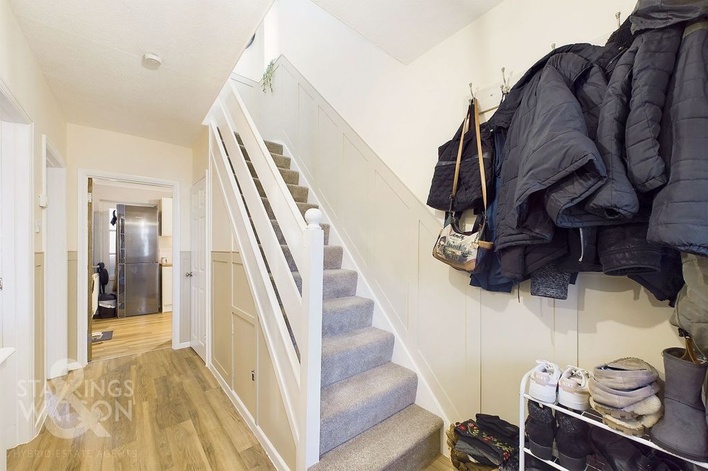 Property photo 3 of 26