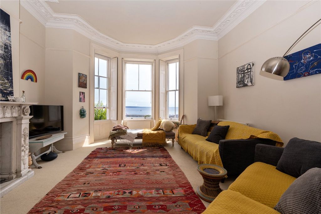 Property photo 3 of 15 Picture No. 01