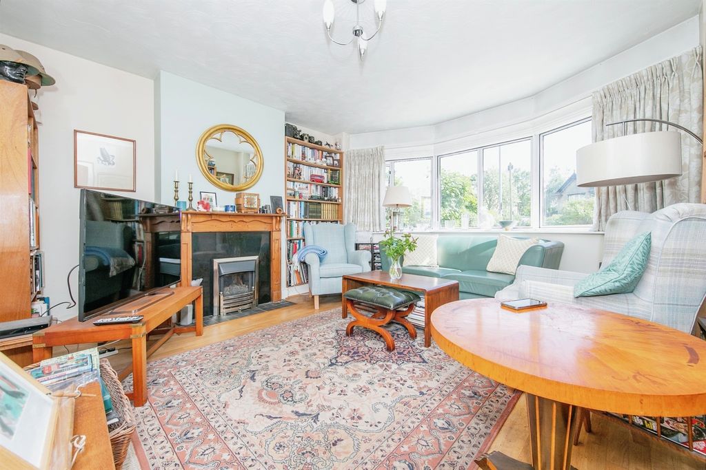 Property photo 3 of 15