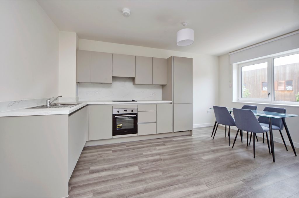 Property photo 3 of 16 31910079-d0dc-4216-88c3-0cc08cd6754d