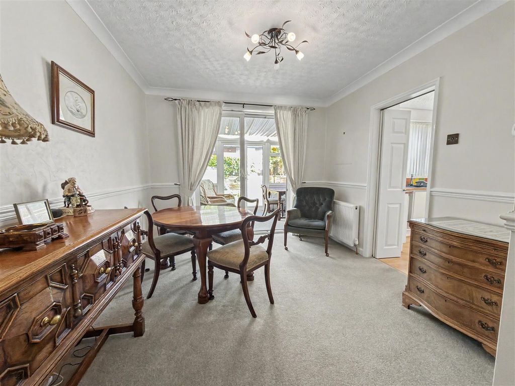 Property photo 3 of 13 Dining Room