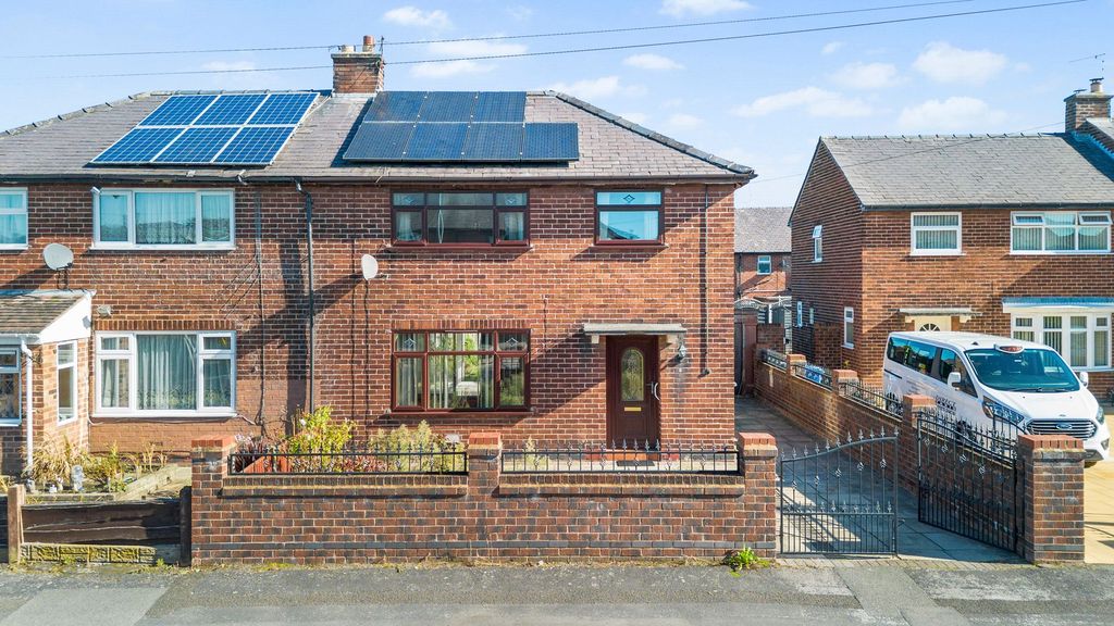 Property photo 2 of 26