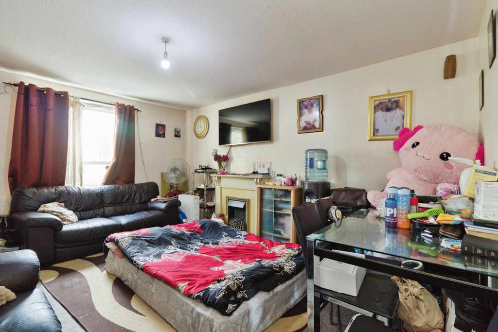 Property photo 3 of 16 Pbox-Img.Jpg