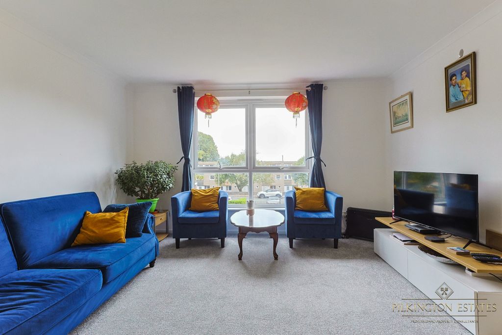 Property photo 2 of 7 4396841