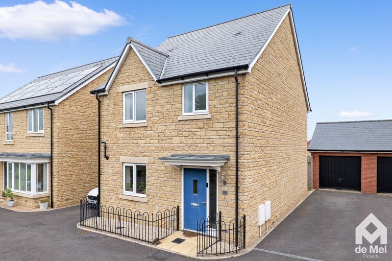 Property photo 1 of 13 Photo 13