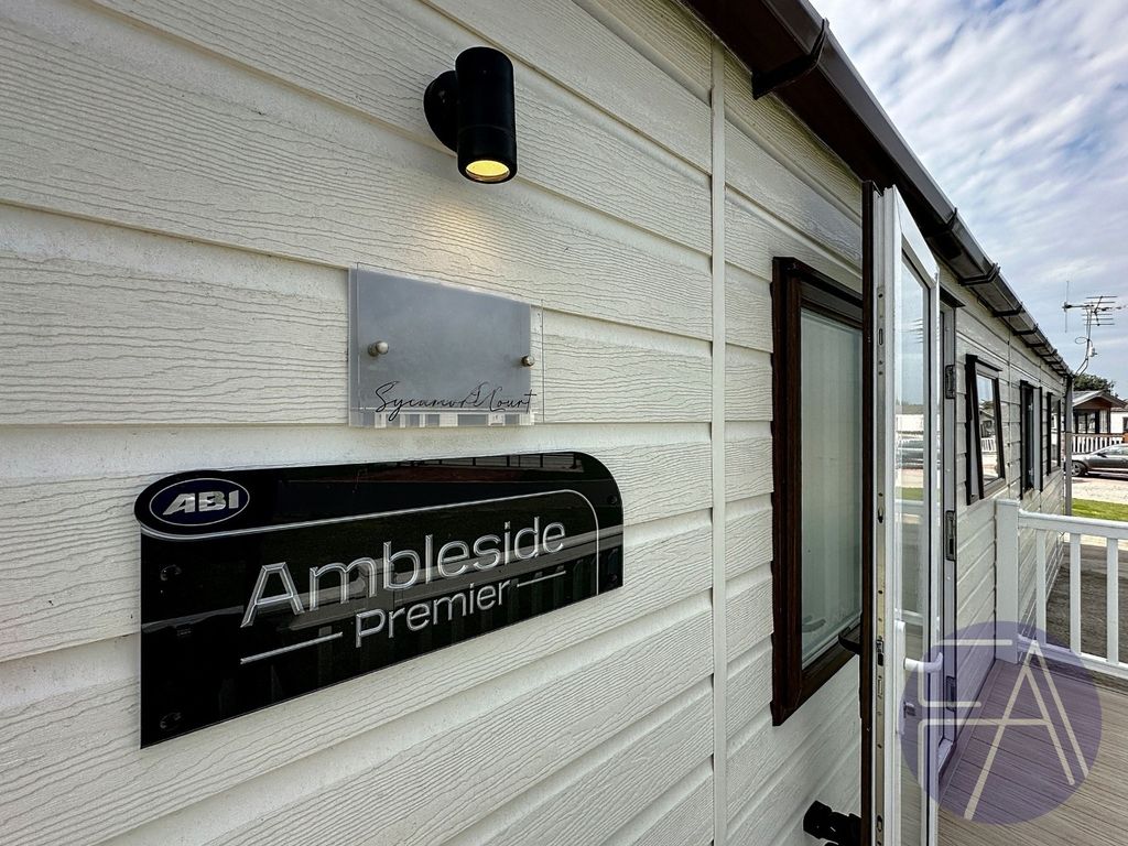 Property photo 2 of 18 4445641