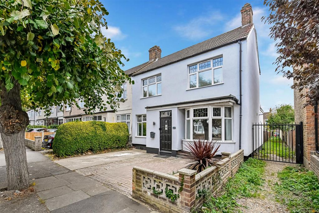Property photo 1 of 25 Ext2.Jpg