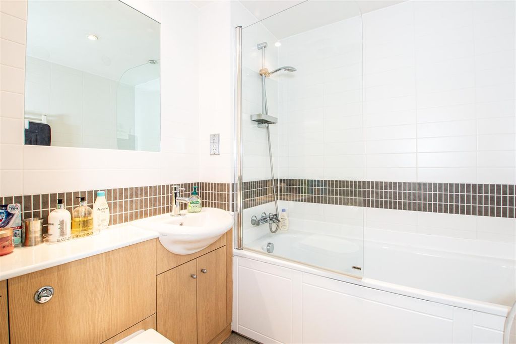 Property photo 3 of 13 21Pearl_11.Jpg