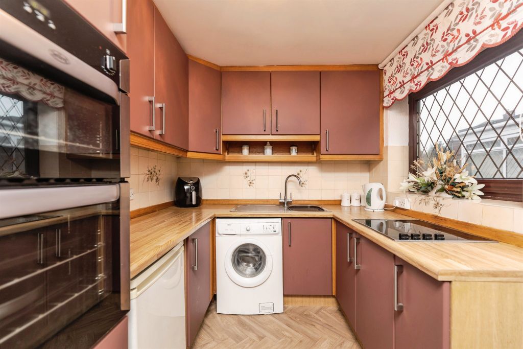 Property photo 2 of 19