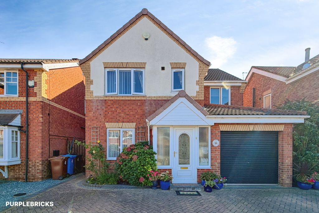 Property photo 1 of 32