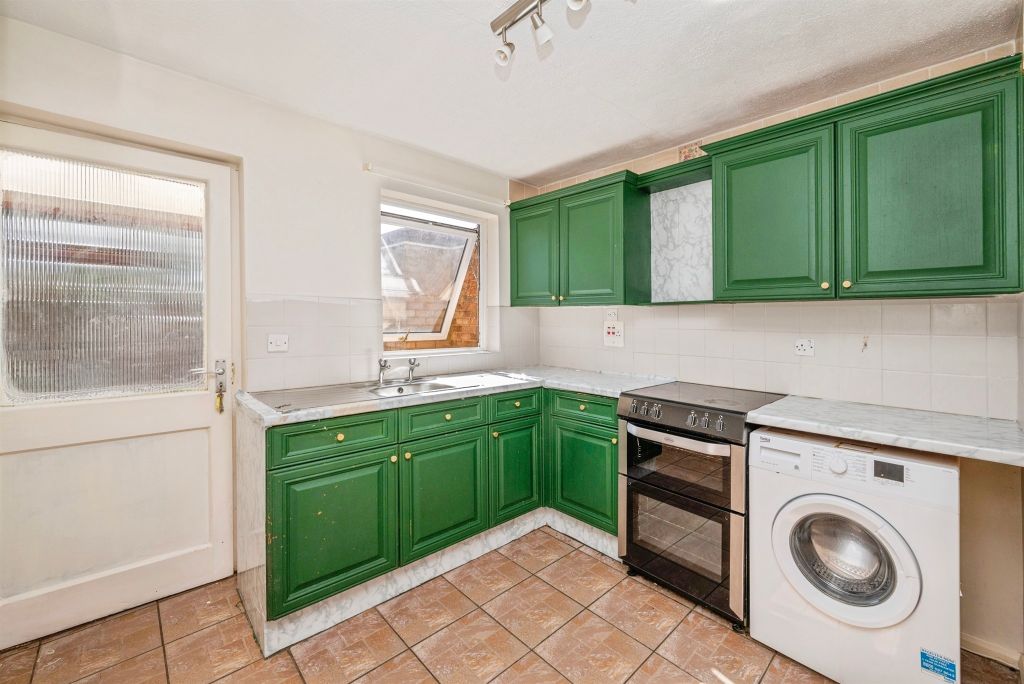 Property photo 2 of 17