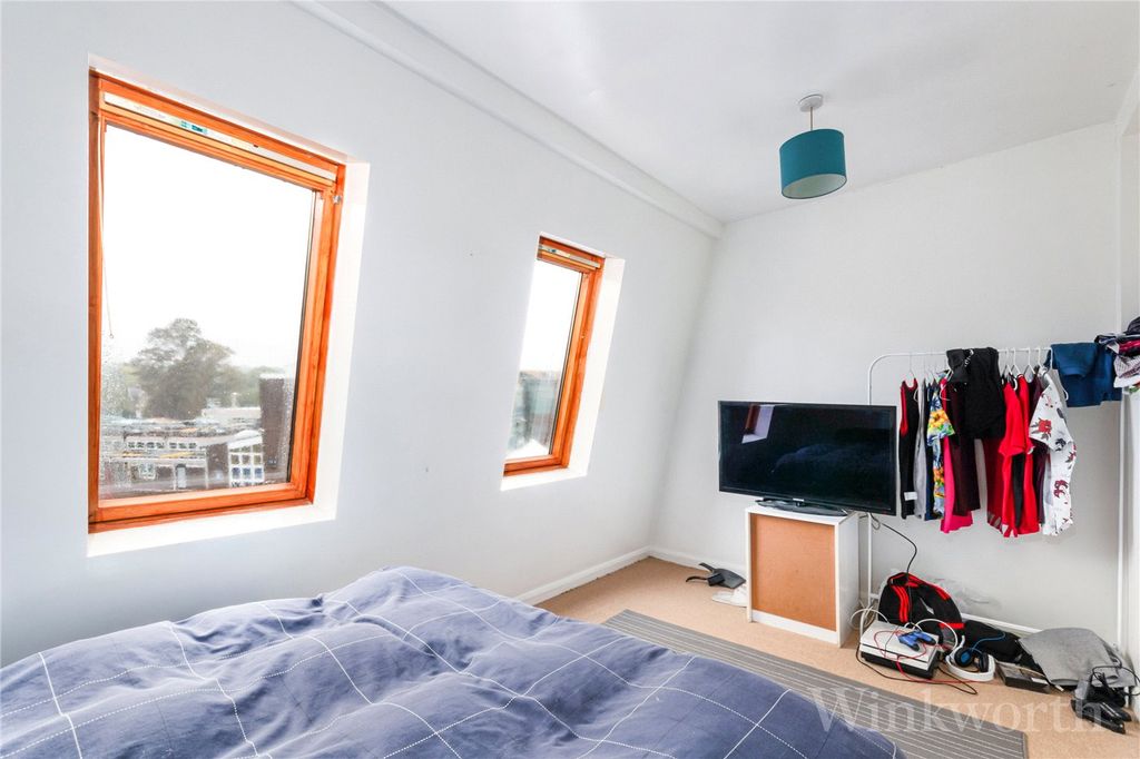 Property photo 3 of 9 Picture No. 20