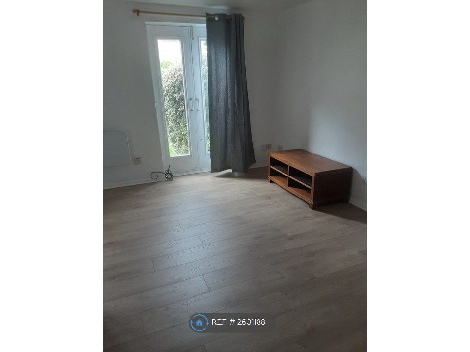 Property photo 2 of 8 Open Plan Lounge Area
