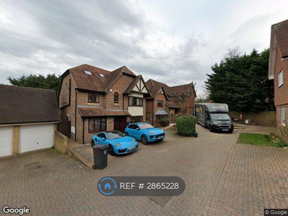 Property photo 1 of 21