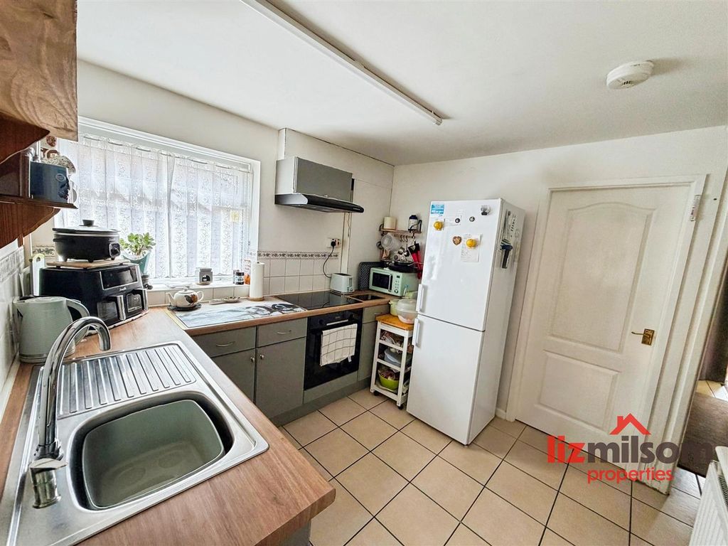 Property photo 3 of 10 F885Dbdf-Img_9930.Jpg