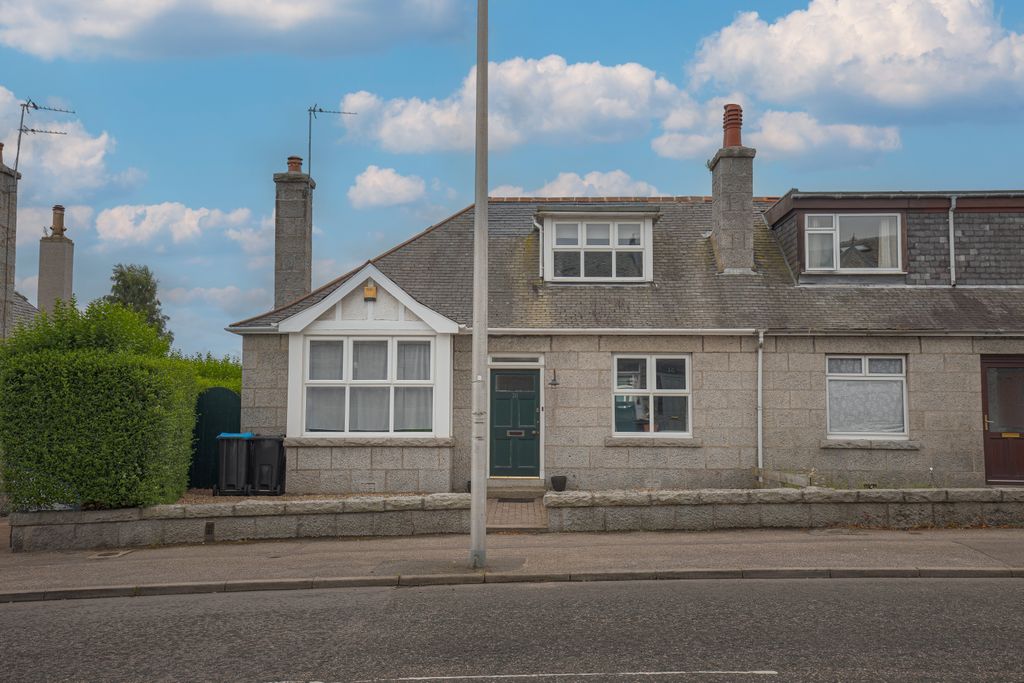 Property photo 3 of 14 Ext