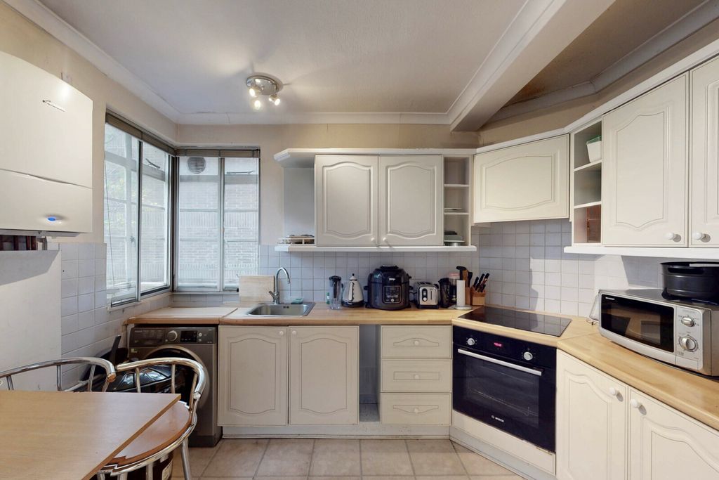 Property photo 3 of 10 Picture No. 11