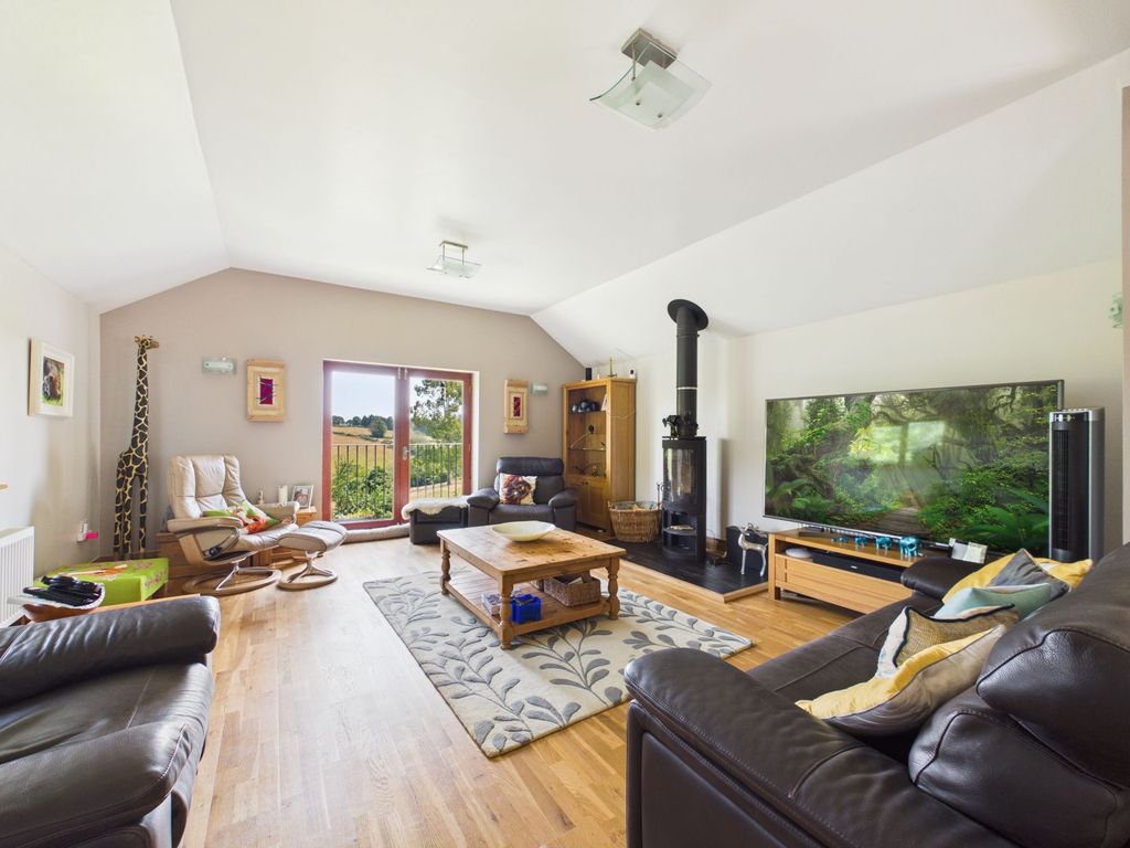 4 bed barn conversion for saleDobwalls, Liskeard PL14 photo 5