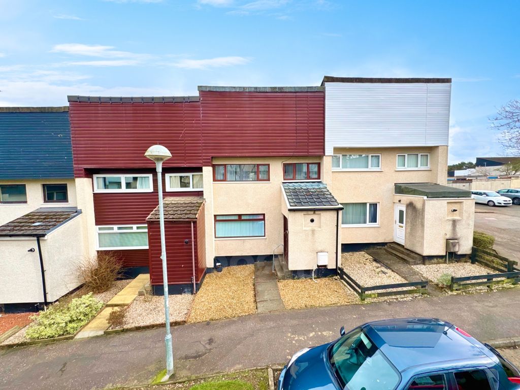 Property photo 1 of 24 Treesbank, Kilwinning Three Bedroom Terraced Home