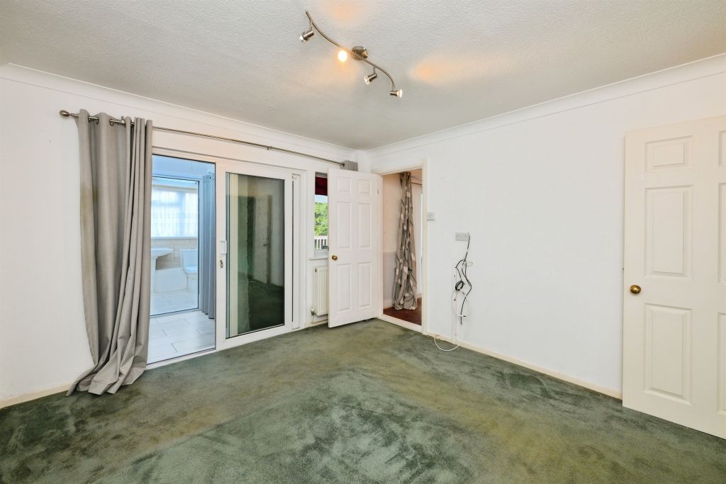 Property photo 3 of 22
