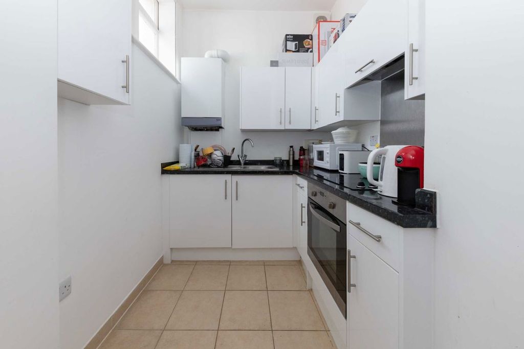 Property photo 2 of 5
