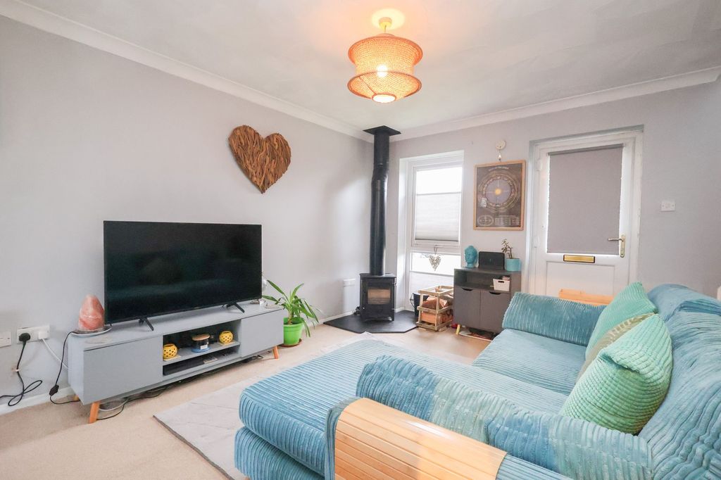 Property photo 2 of 10 Open Plan Lounge/Diner