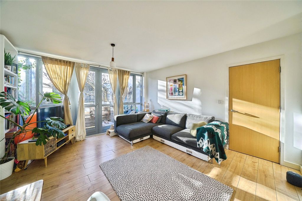 Property photo 3 of 18 Picture No. 08