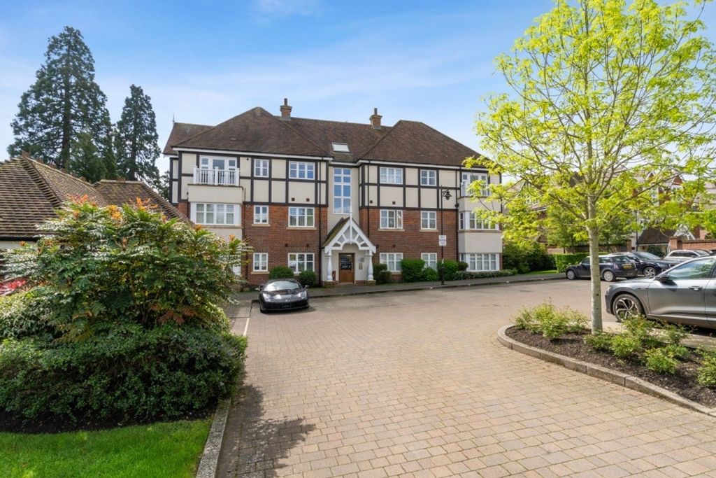 Property photo 1 of 15 Front