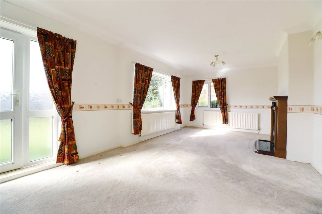 Property photo 3 of 14