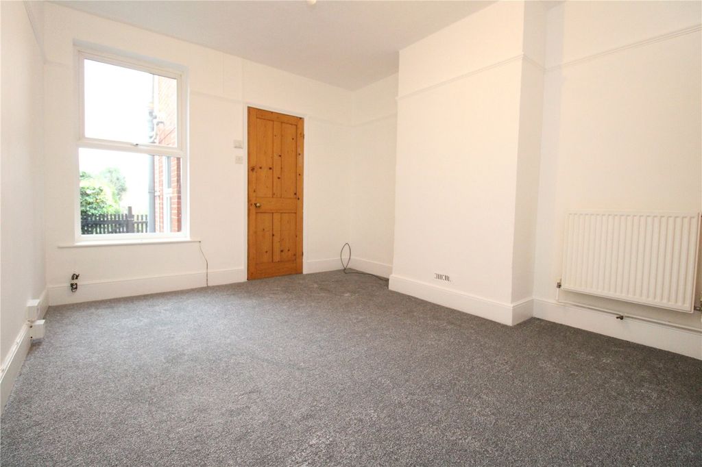 Property photo 3 of 11 Picture No. 05