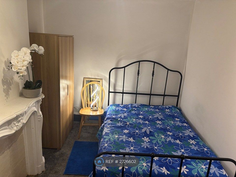 Property photo 1 of 2