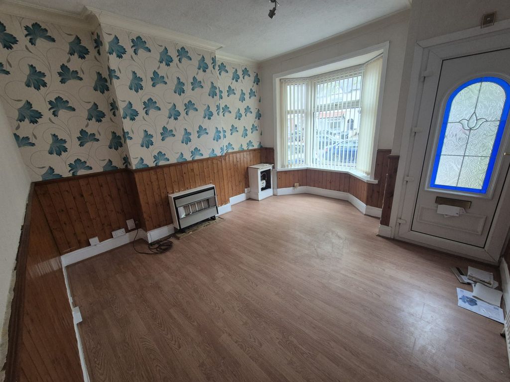 Property photo 2 of 11 Gallery