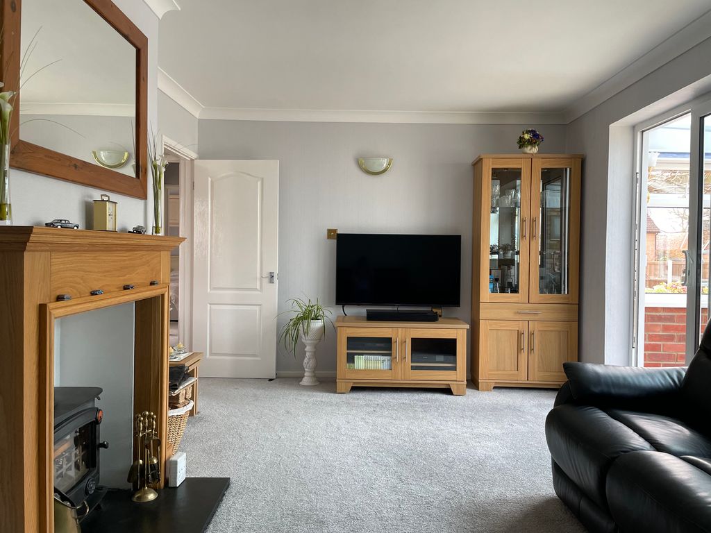 Property photo 3 of 21