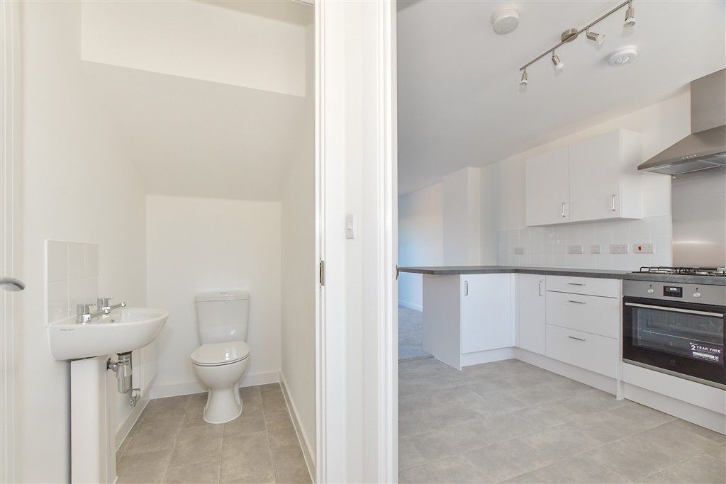 Property photo 3 of 9 Hallway