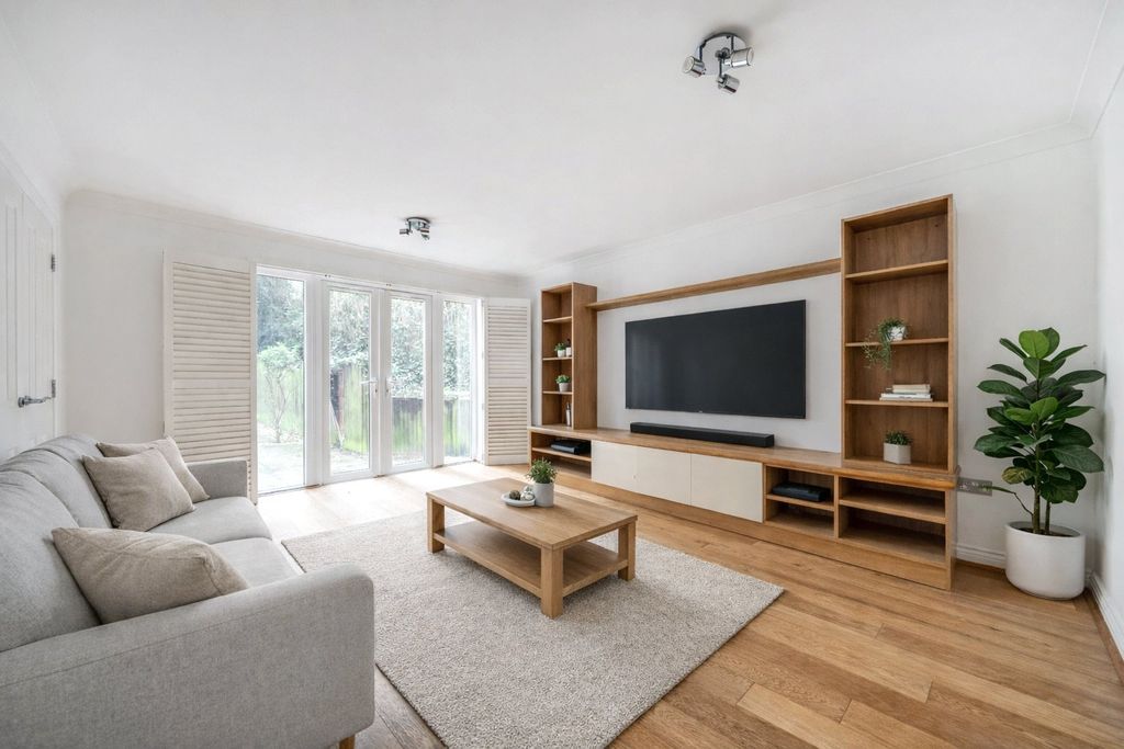 Property photo 2 of 9 Picture No. 25