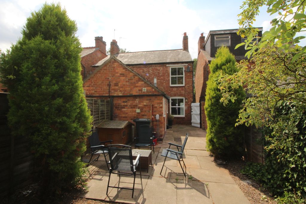 Property photo 2 of 10