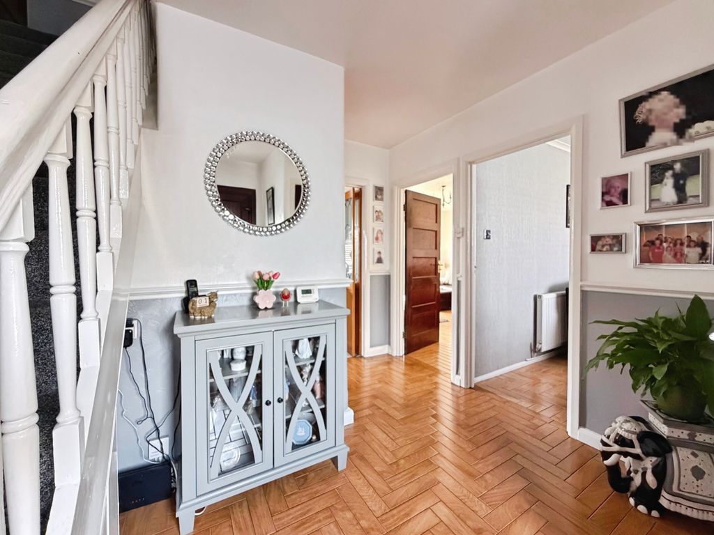 Property photo 3 of 21 12