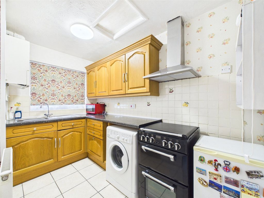 Property photo 2 of 15 Picture No. 04