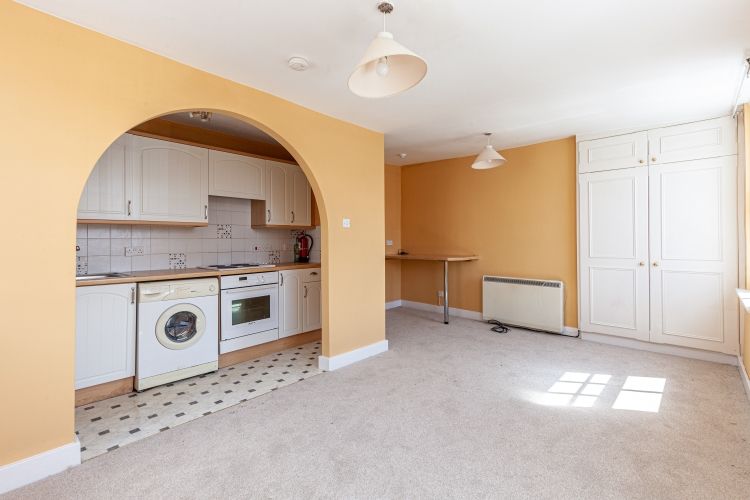 Property photo 3 of 7 260097