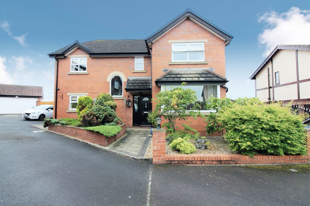 Property photo 1 of 39