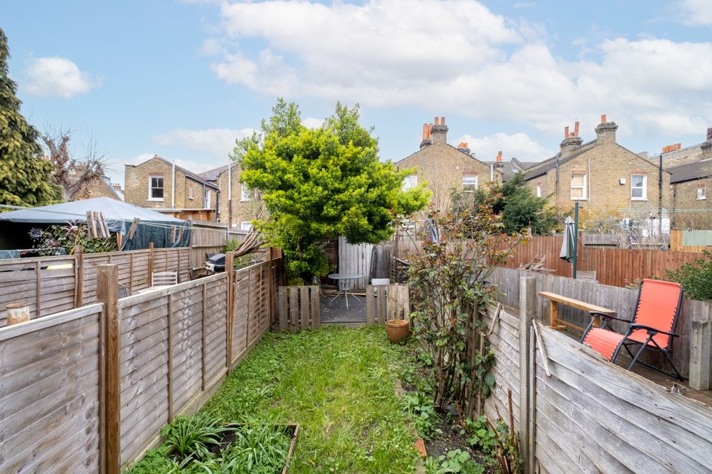 Property photo 3 of 7 54-Renmuir-Street-6