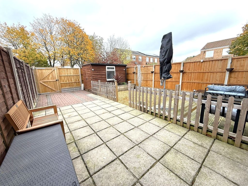 Property photo 2 of 30