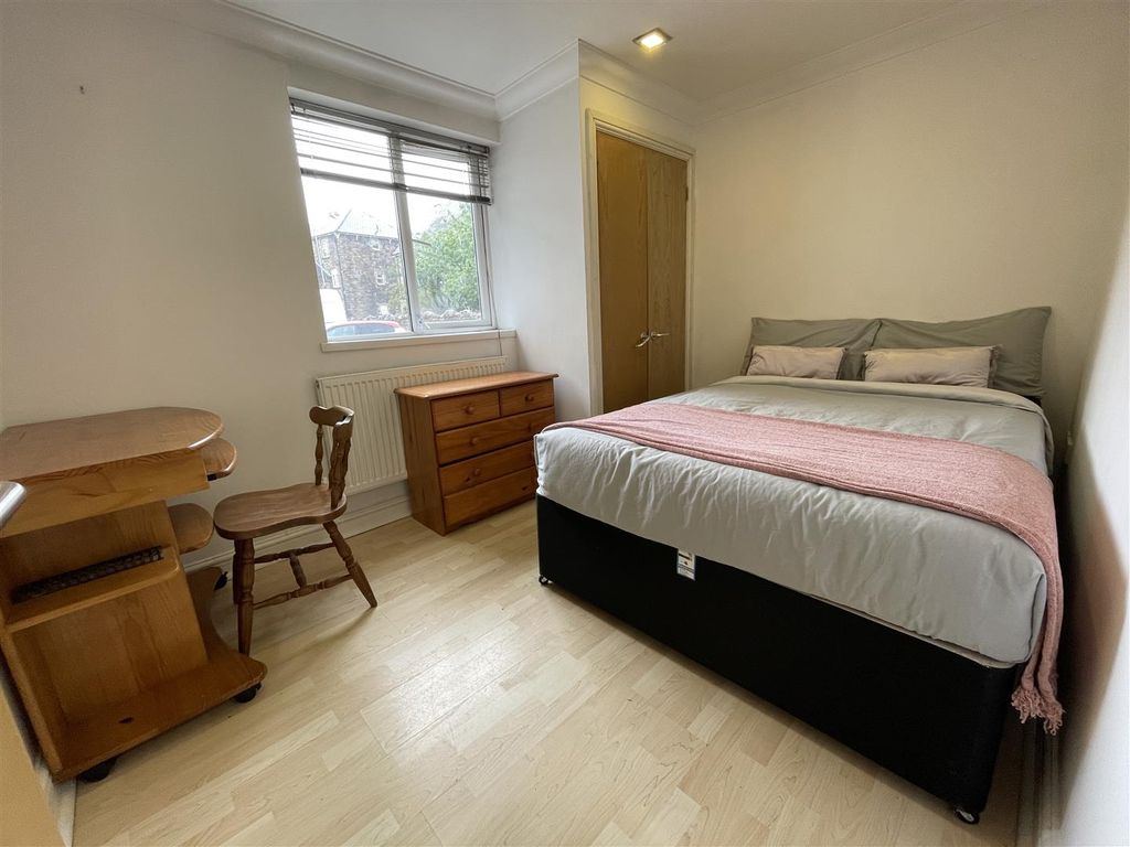 Property photo 3 of 9 Img_5159.Jpg